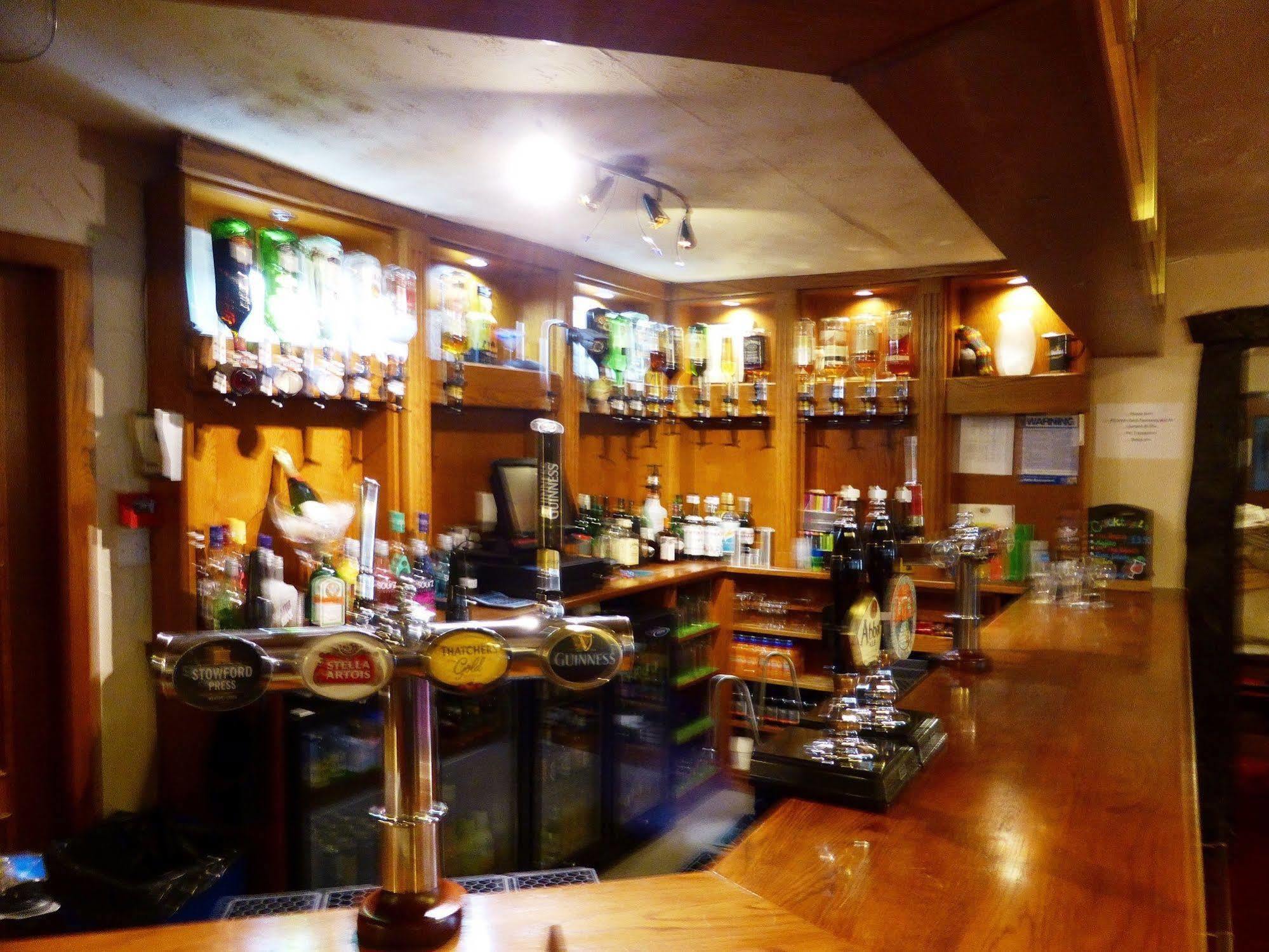 里普利 兰柏农场乡村俱乐部酒店 外观 照片